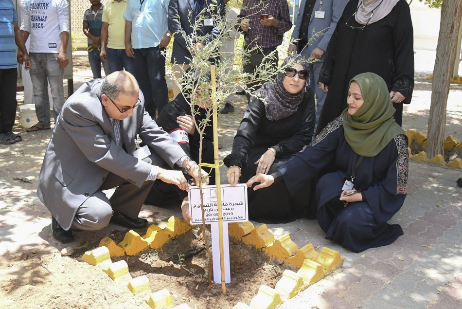 Planting Al Ghaf tree at Al Ain Campus